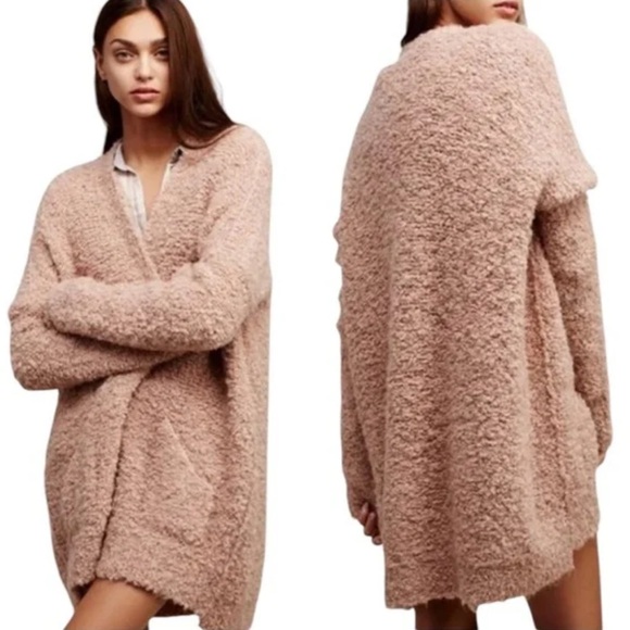 Free People Pink Boucle Fuzzy Chunky Knit Oversized V-Neck Cardigan, size XS - Picture 2 of 14